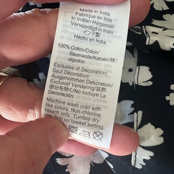 JCrew Scattered Daisies Ruffled Embroidered Popover Blouse / small - Picture 9 of 11